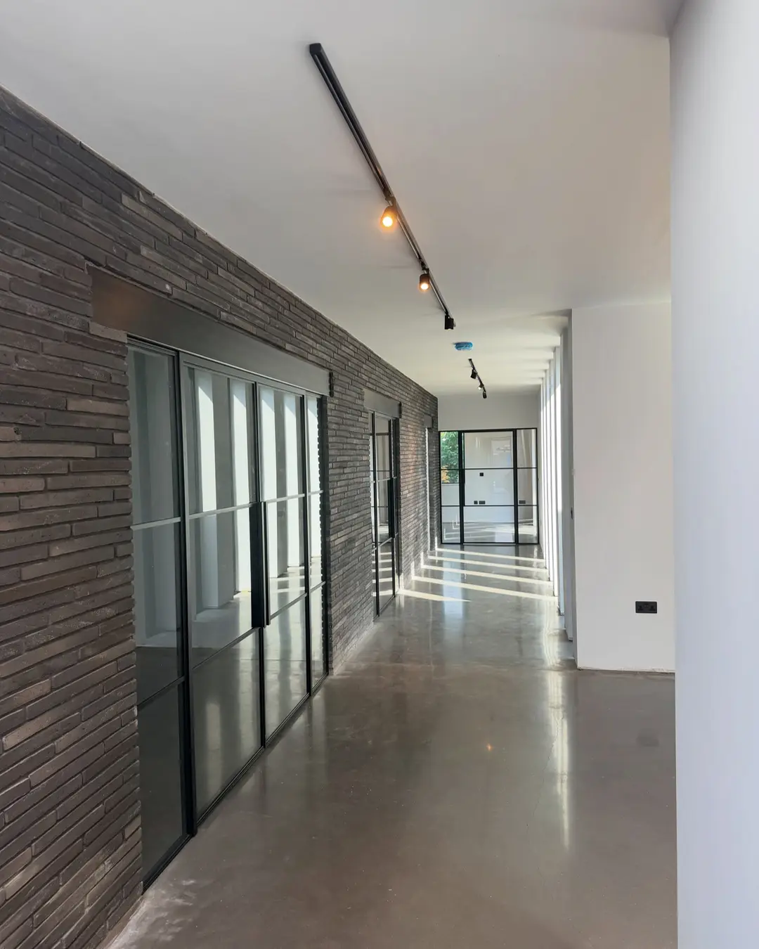 LT Electrical - Commercial Electrical Contractor in Leicester - July 2026
